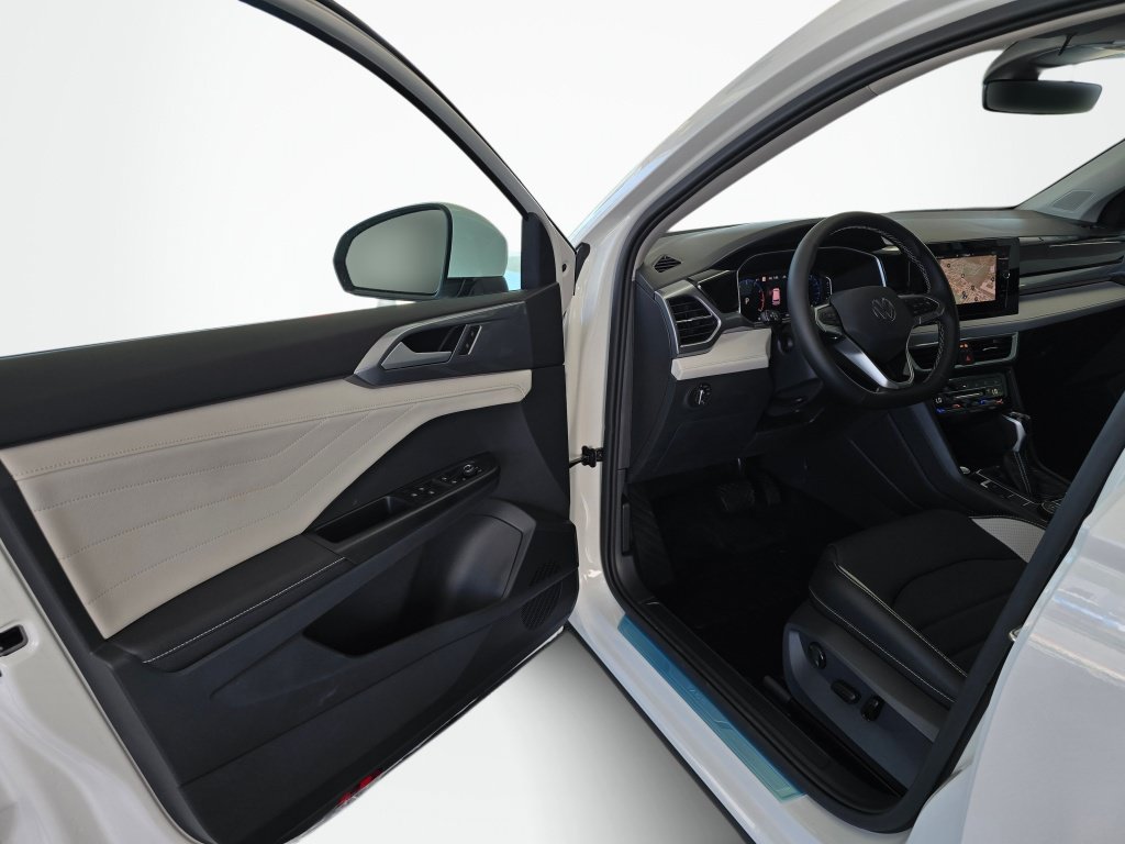 New 2026 Volkswagen Taos SEL AWD/4WD image 33