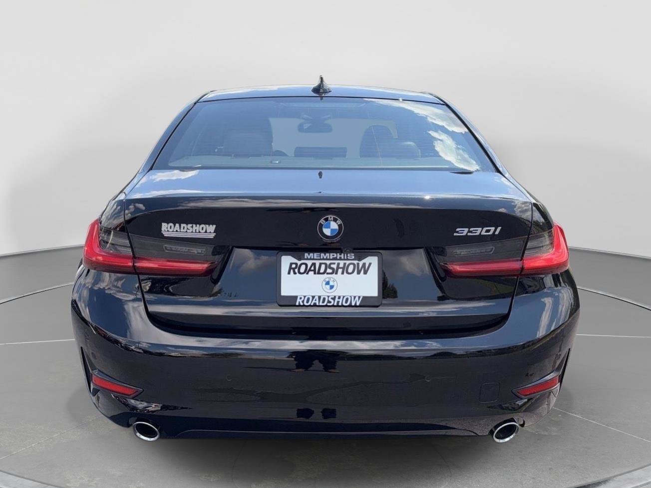 Used 2020 BMW 330i Sedan w/ Convenience Package RWD image 4