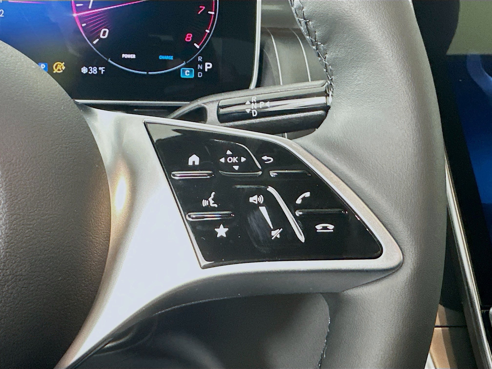 Certified 2026 Mercedes-Benz GLC 300 4MATIC image 13