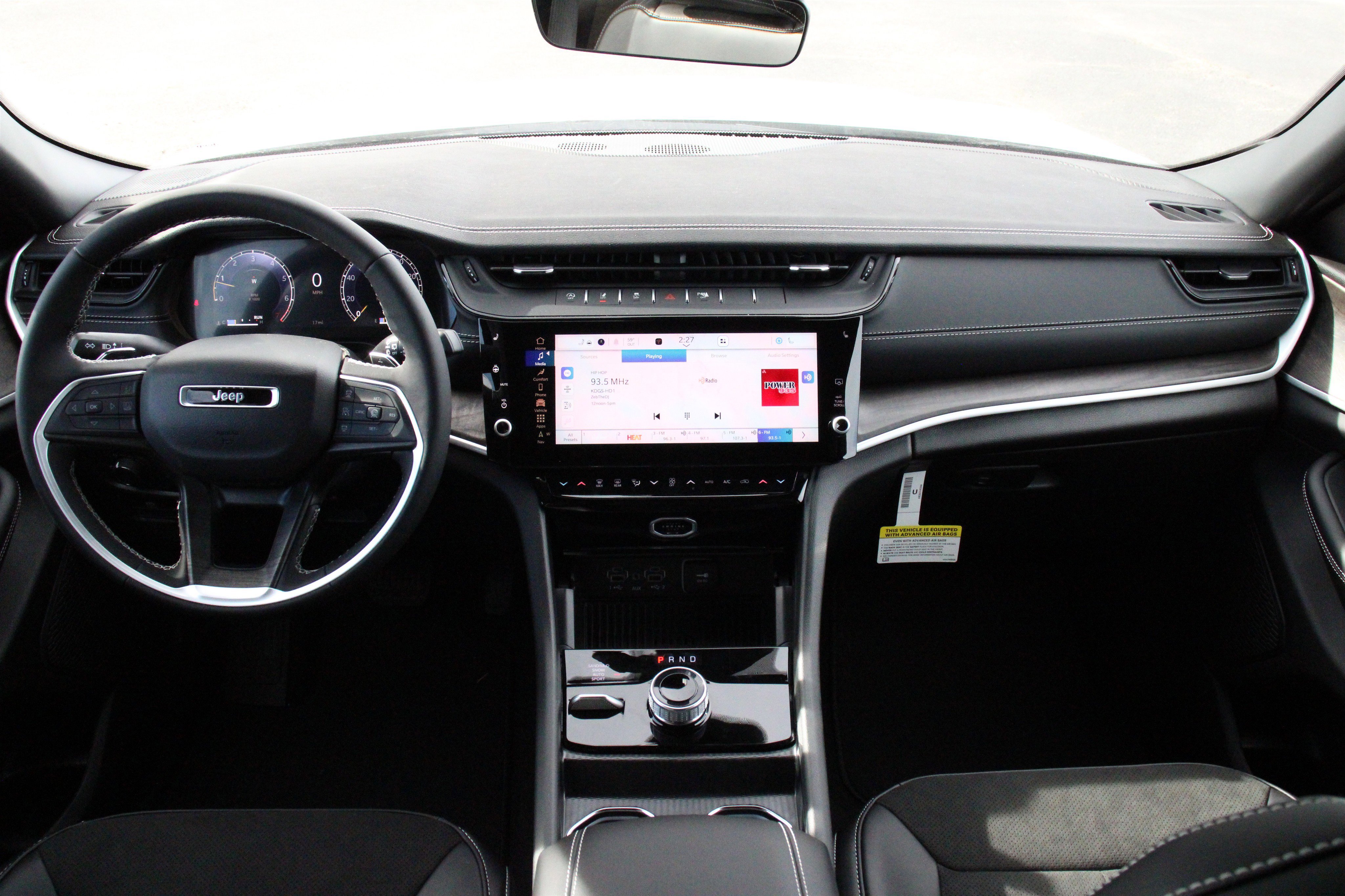 New 2026 Jeep Grand Cherokee Altitude image 2