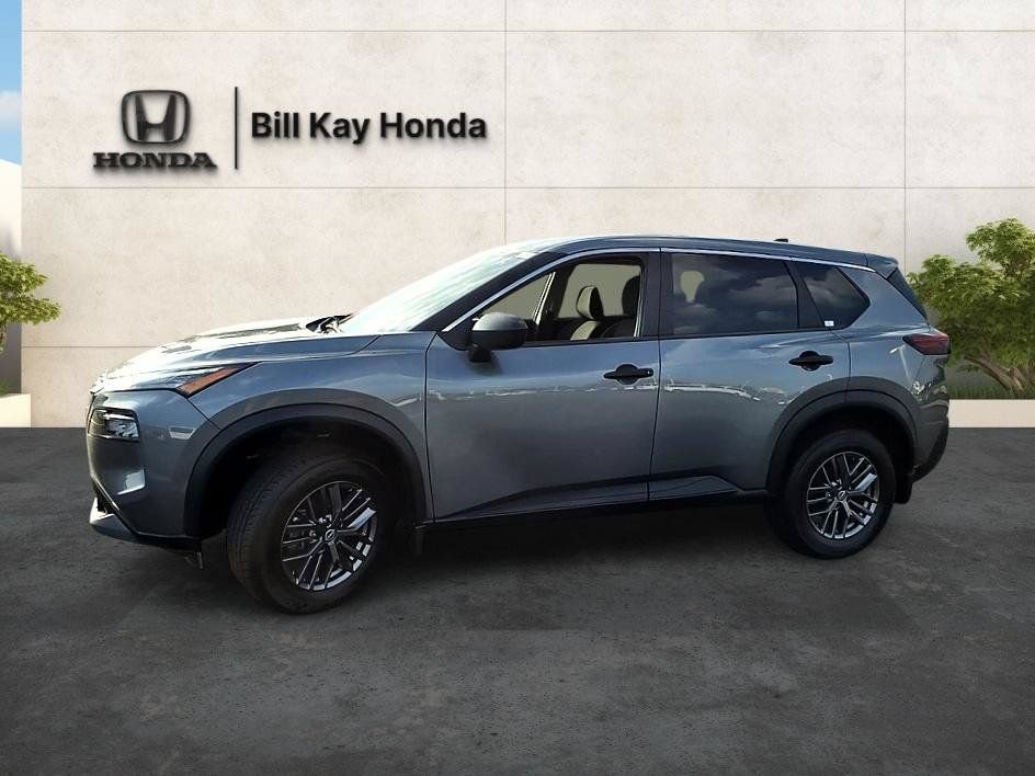 Used 2023 Nissan Rogue S AWD/4WD image 6