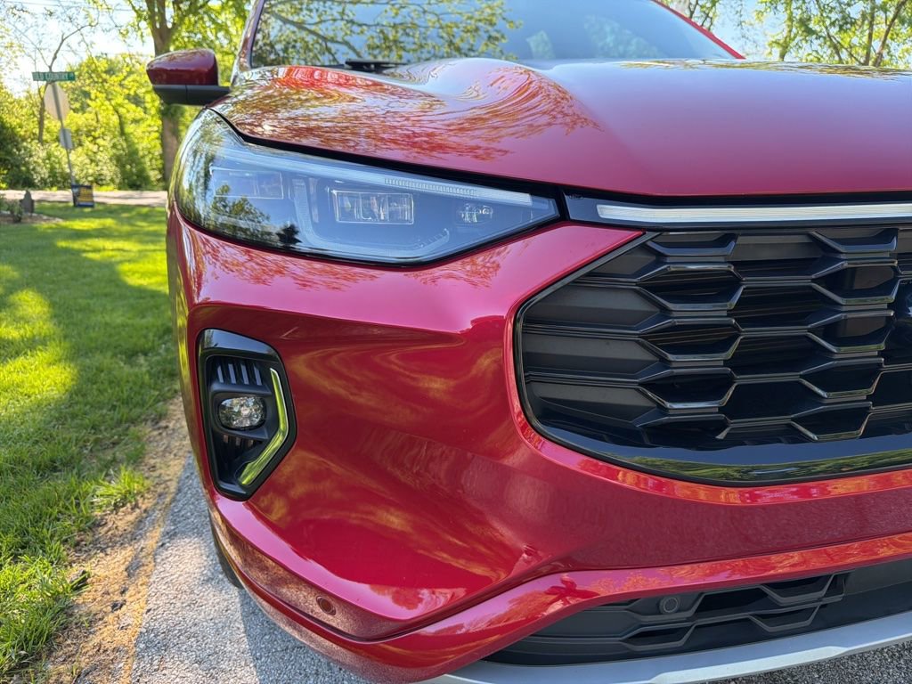 Used 2023 Ford Escape ST-Line Elite AWD/4WD image 9