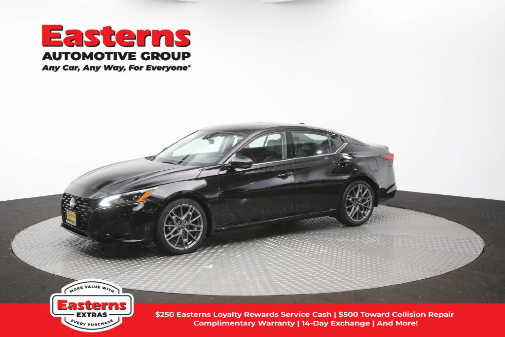 Used 2023 Nissan Altima 2.0 SR FWD image 61