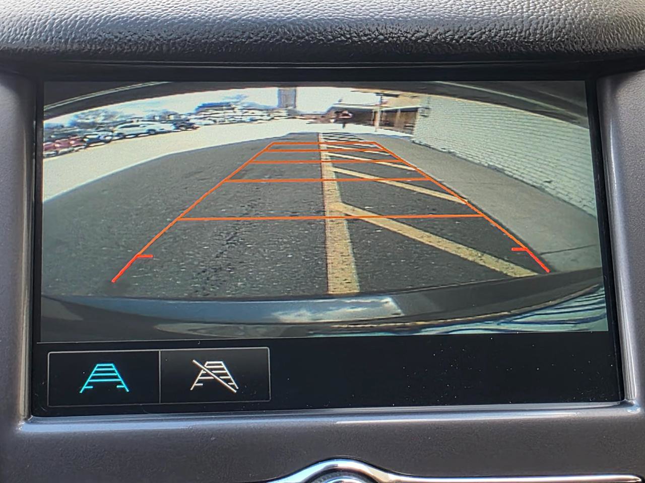 Used 2017 Chevrolet Cruze LT FWD image 24