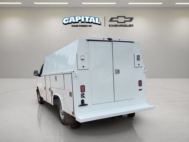 New 2025 Chevrolet Express 3500 w/ Power Convenience Package RWD image 4