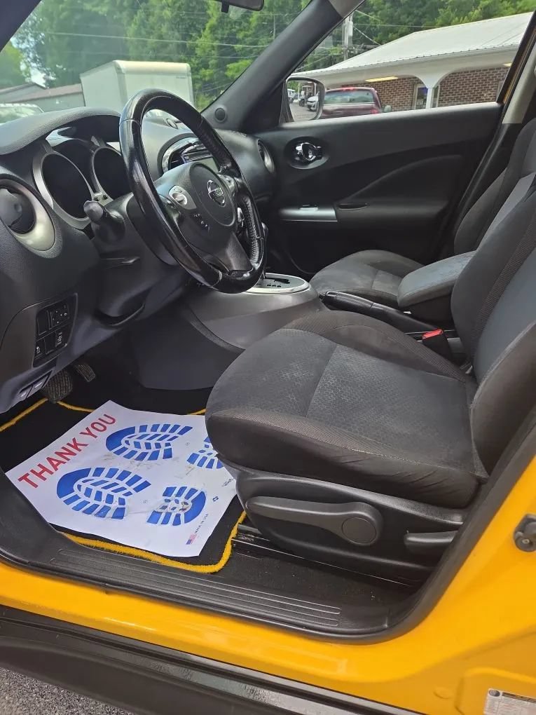 Used 2015 Nissan Juke SV w/ Technology Package AWD/4WD image 7
