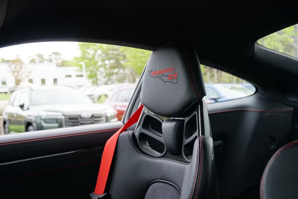 Used 2019 Porsche 911 GT2 RS RWD image 13