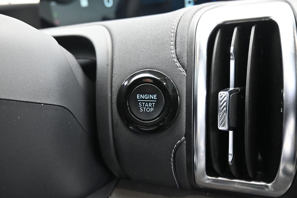 Used 2025 Ford Expedition Max Platinum AWD/4WD image 23