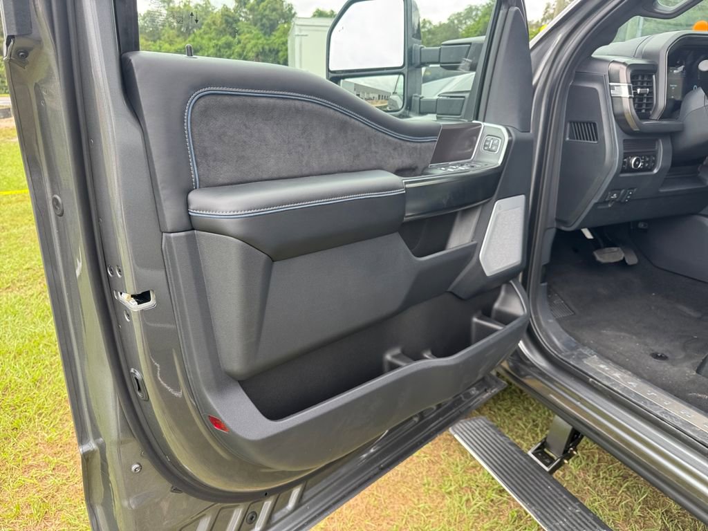 New 2026 Ford F350 Platinum image 27