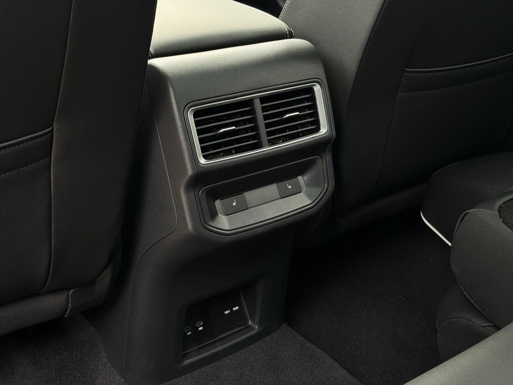 New 2026 Volkswagen Atlas Cross Sport SEL Premium R-Line image 29