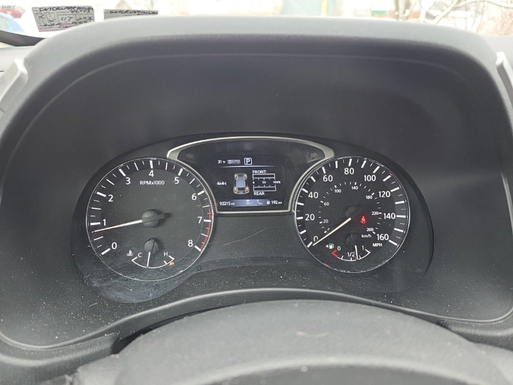 Used 2019 Nissan Pathfinder SL image 5