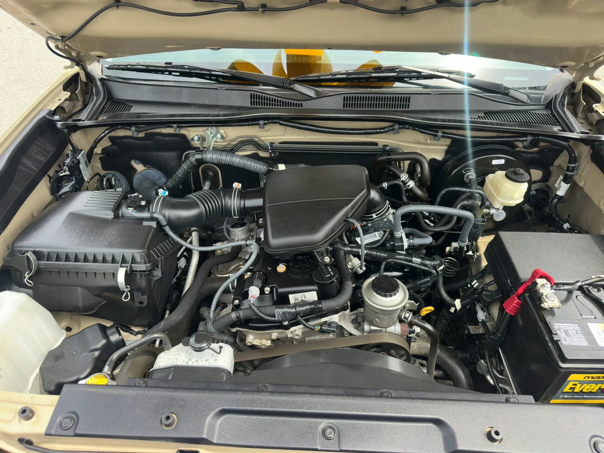 Used 2016 Toyota Tacoma SR5 w/ Exterior Package AWD/4WD image 27