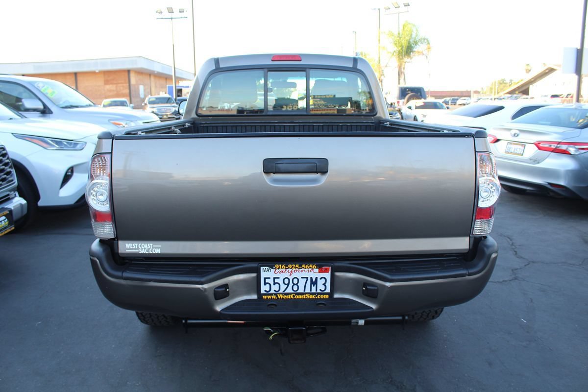 Used 2010 Toyota Tacoma 4x4 Regular Cab w/ Enhancement Pkg image 6