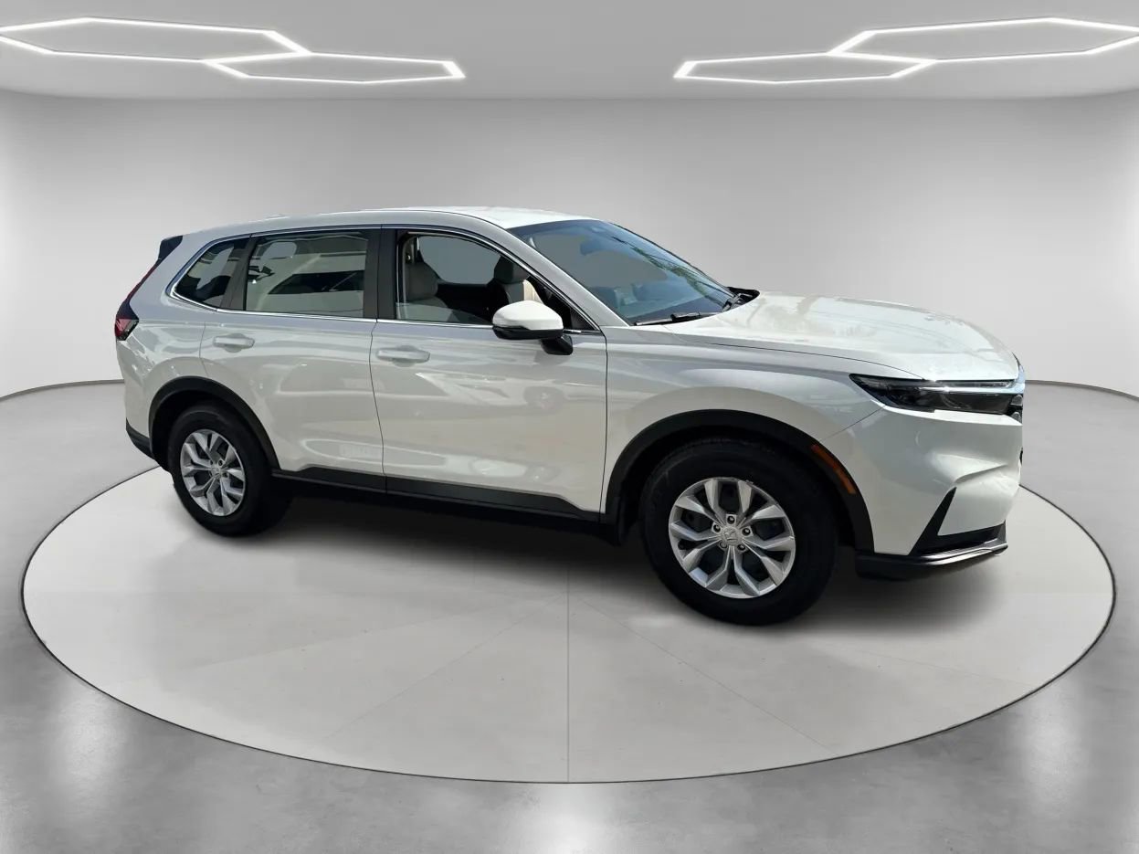 Used 2024 Honda CR-V LX image 4