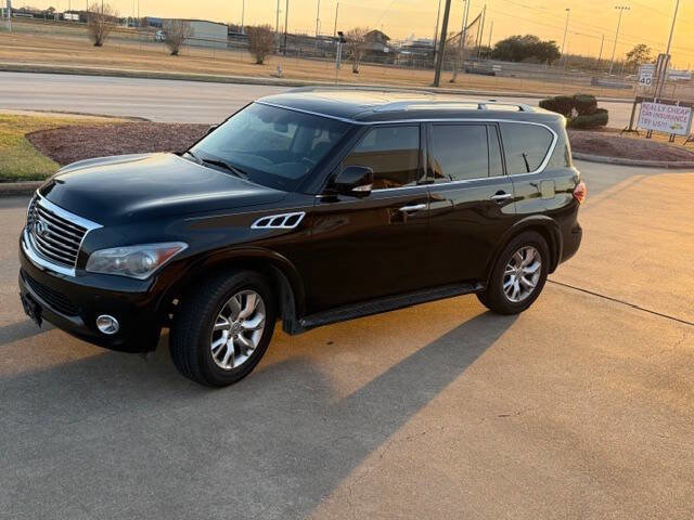 Used 2011 INFINITI QX56 Base 4x2 4dr SUV w/ Theater Pkg image 1