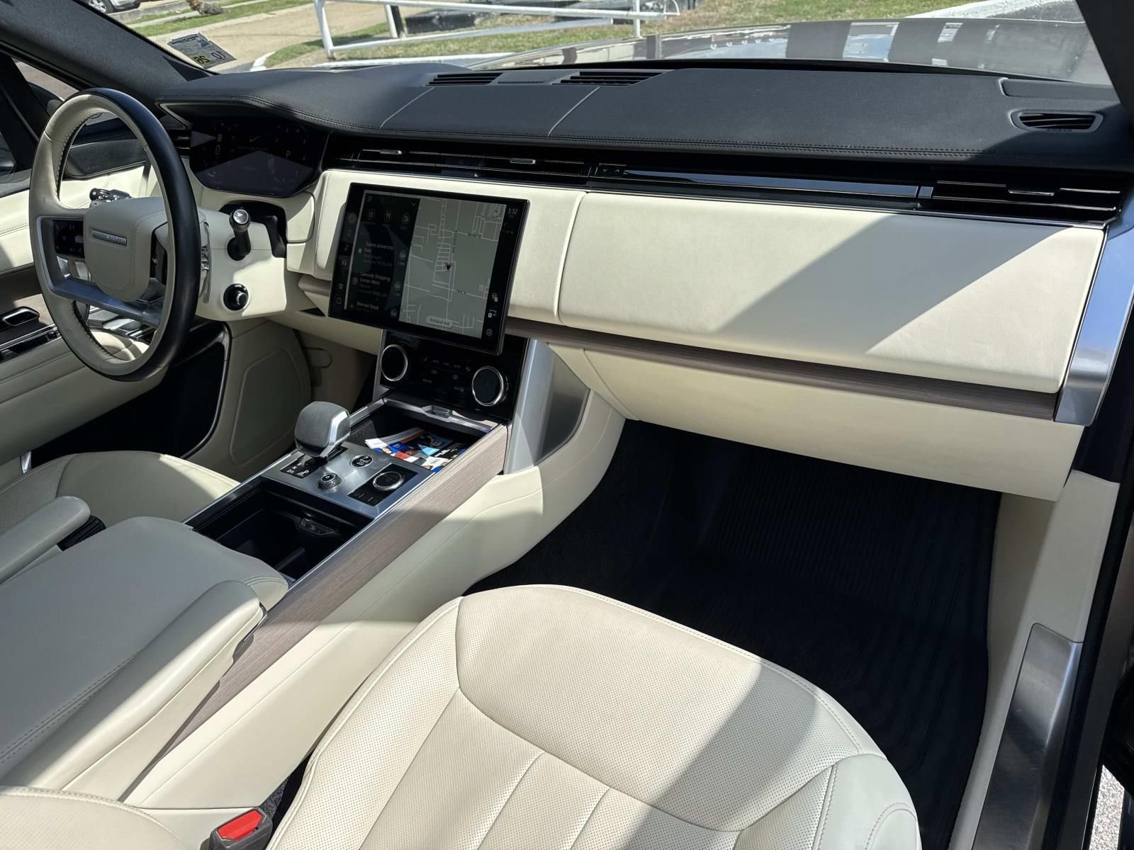 Used 2023 Land Rover Range Rover SE AWD/4WD image 13