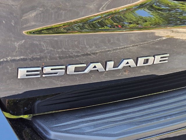Certified 2026 Cadillac Escalade Luxury AWD/4WD image 14