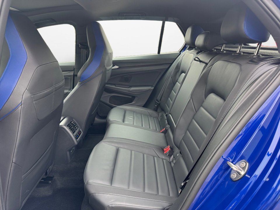 Used 2024 Volkswagen Golf R 2.0T image 15