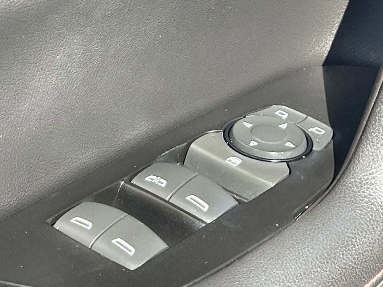 Used 2020 Chevrolet Blazer RS FWD image 25