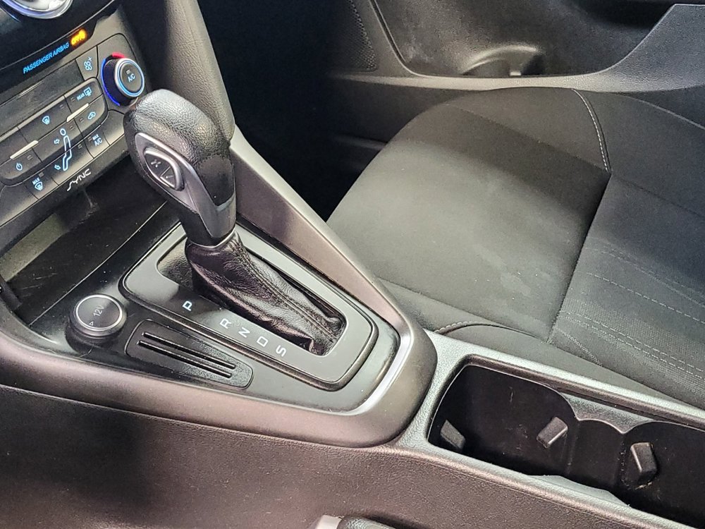 Used 2017 Ford Focus SEL image 26