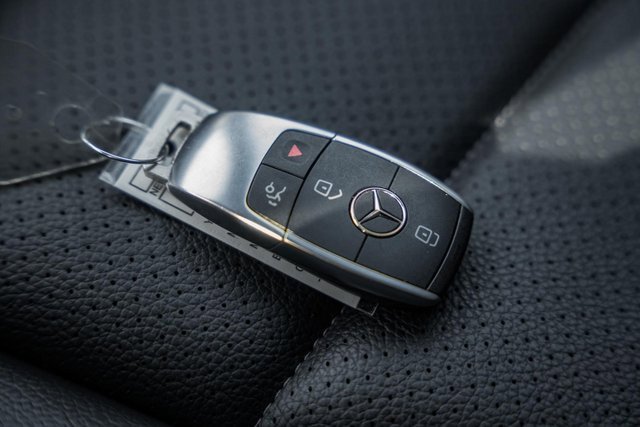 Certified 2022 Mercedes-Benz GLC 300 4MATIC image 36