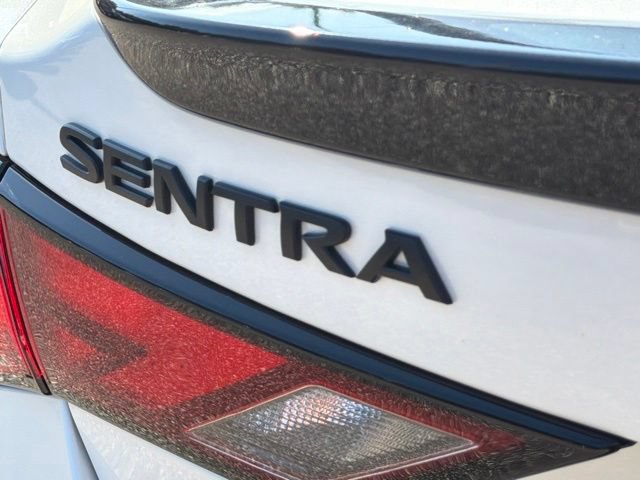 Used 2023 Nissan Sentra SR w/ Midnight Edition Package FWD image 14
