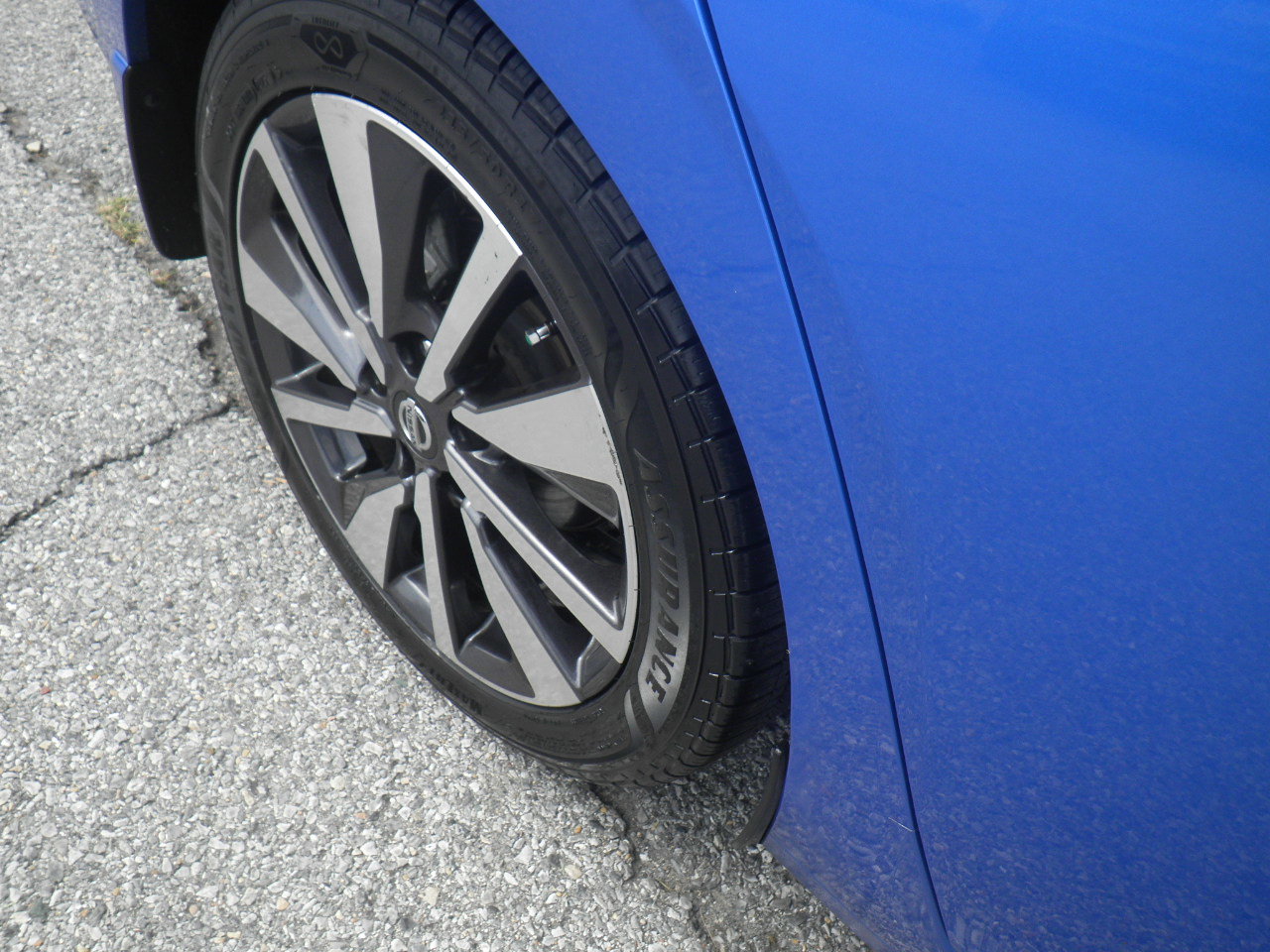 Used 2021 Nissan Sentra SV w/ SV Premium Package image 10