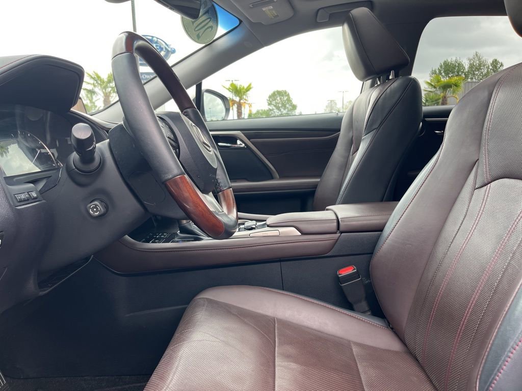 Used 2017 Lexus RX 450h AWD w/ Cold Weather Package image 4