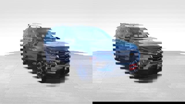 Certified 2023 Chevrolet Traverse LT image 2