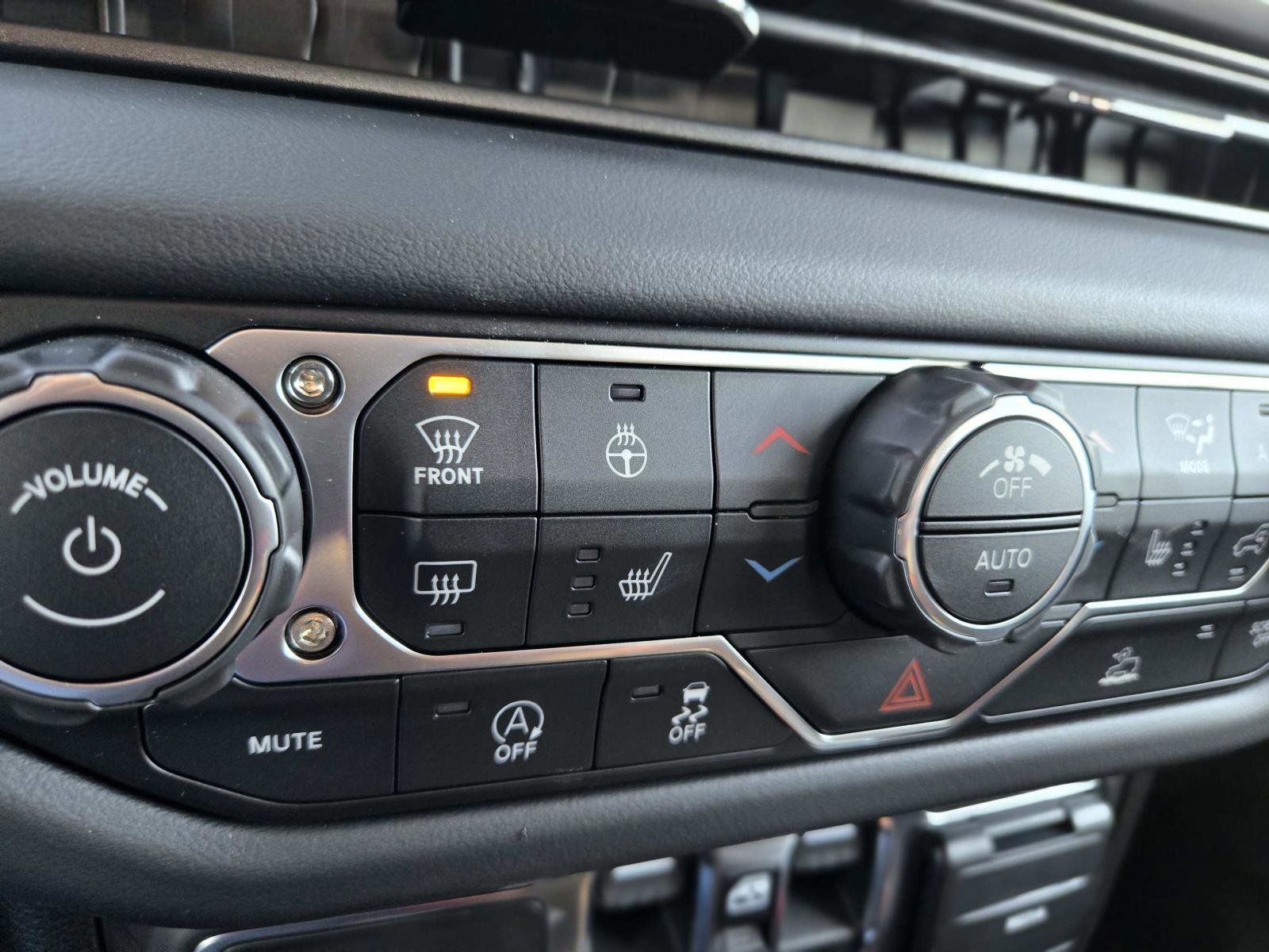 New 2026 Jeep Gladiator Sport image 28