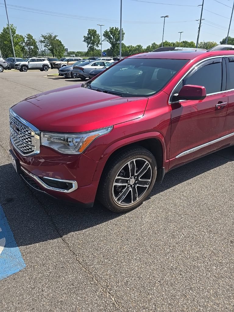 Used 2019 GMC Acadia Denali AWD/4WD image 2