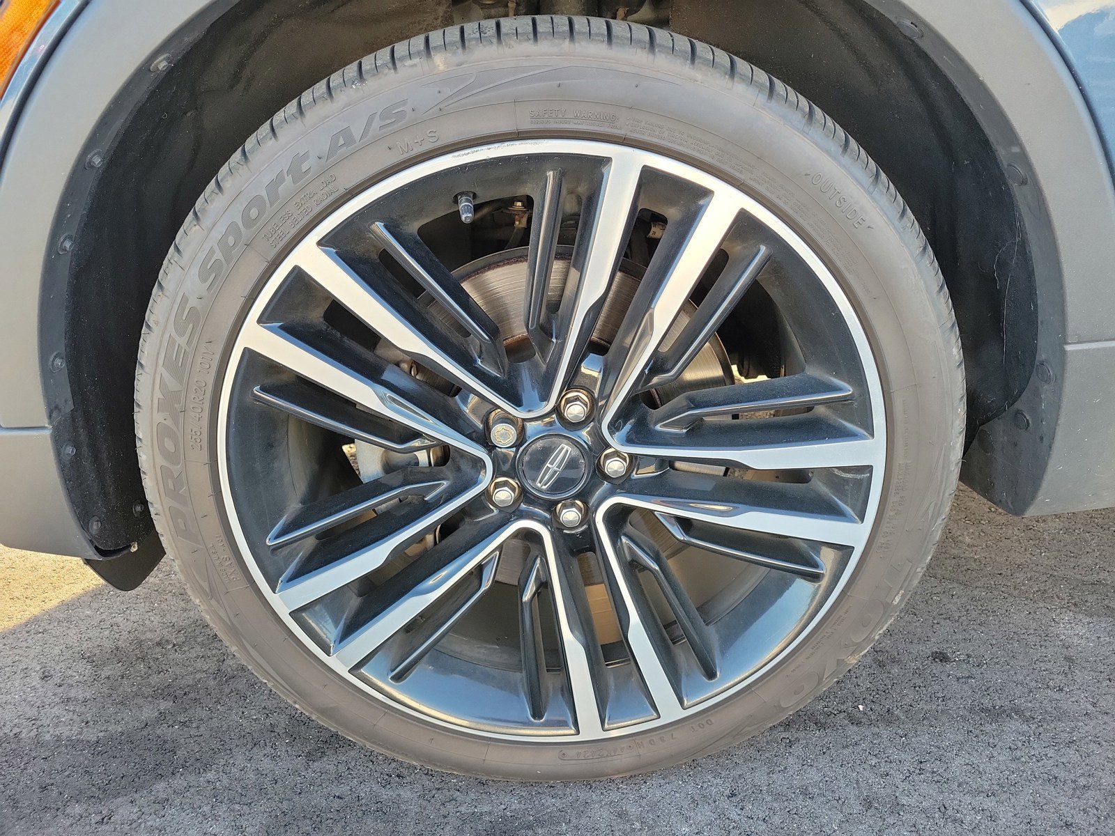 Used 2018 Lincoln MKC Reserve w/ Lincoln MKC Climate Package AWD/4WD image 6