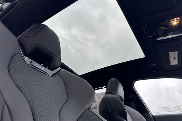 New 2026 BMW M5 w/ Executive Package image 17