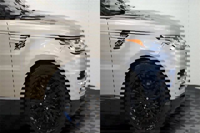 Used 2017 Land Rover Range Rover Sport HSE image 29