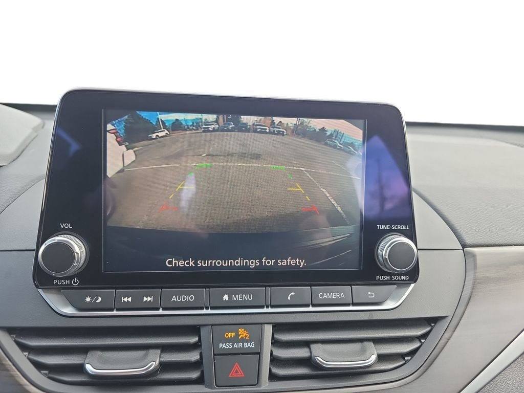 Used 2024 Nissan Altima 2.5 SV FWD image 19