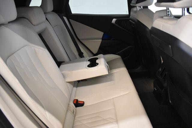 Used 2025 BMW X3 xDrive30i AWD/4WD image 17