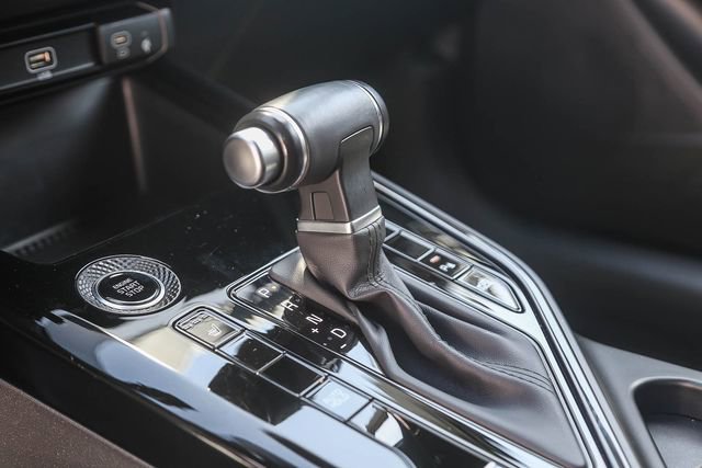Certified 2025 Kia Niro EX FWD image 23