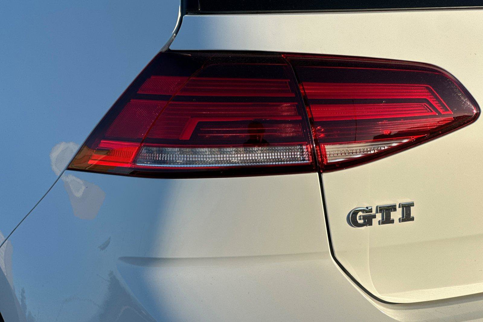 Used 2018 Volkswagen GTI Autobahn image 37