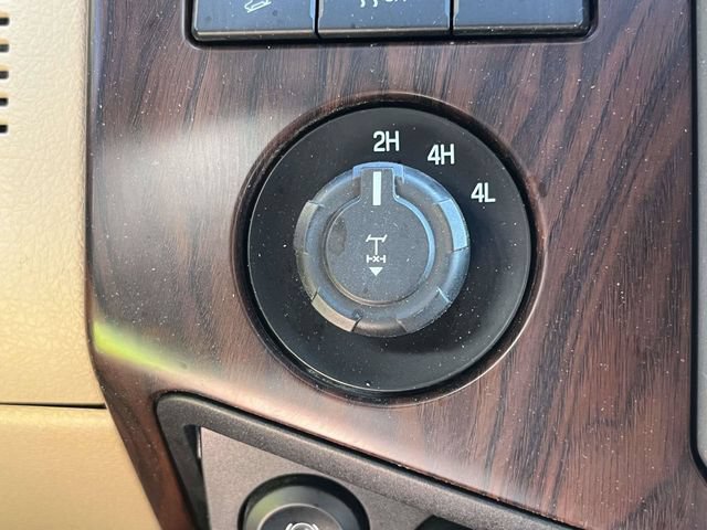 Used 2016 Ford F250 Lariat w/ Lariat Ultimate Package AWD/4WD image 31