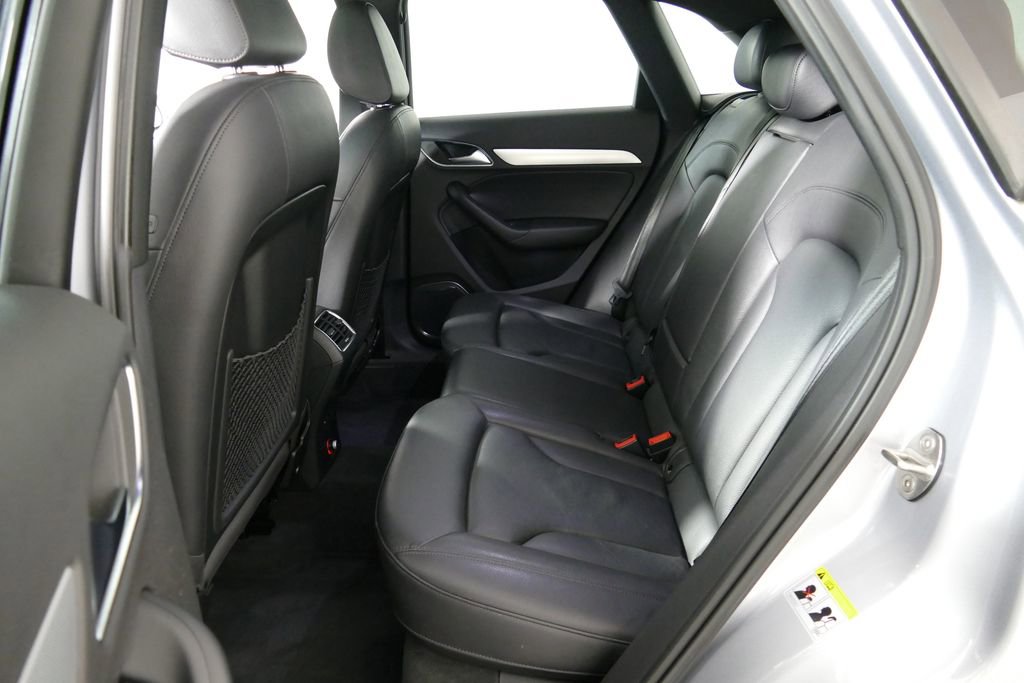 Used 2015 Audi Q3 2.0T Prestige AWD/4WD image 4