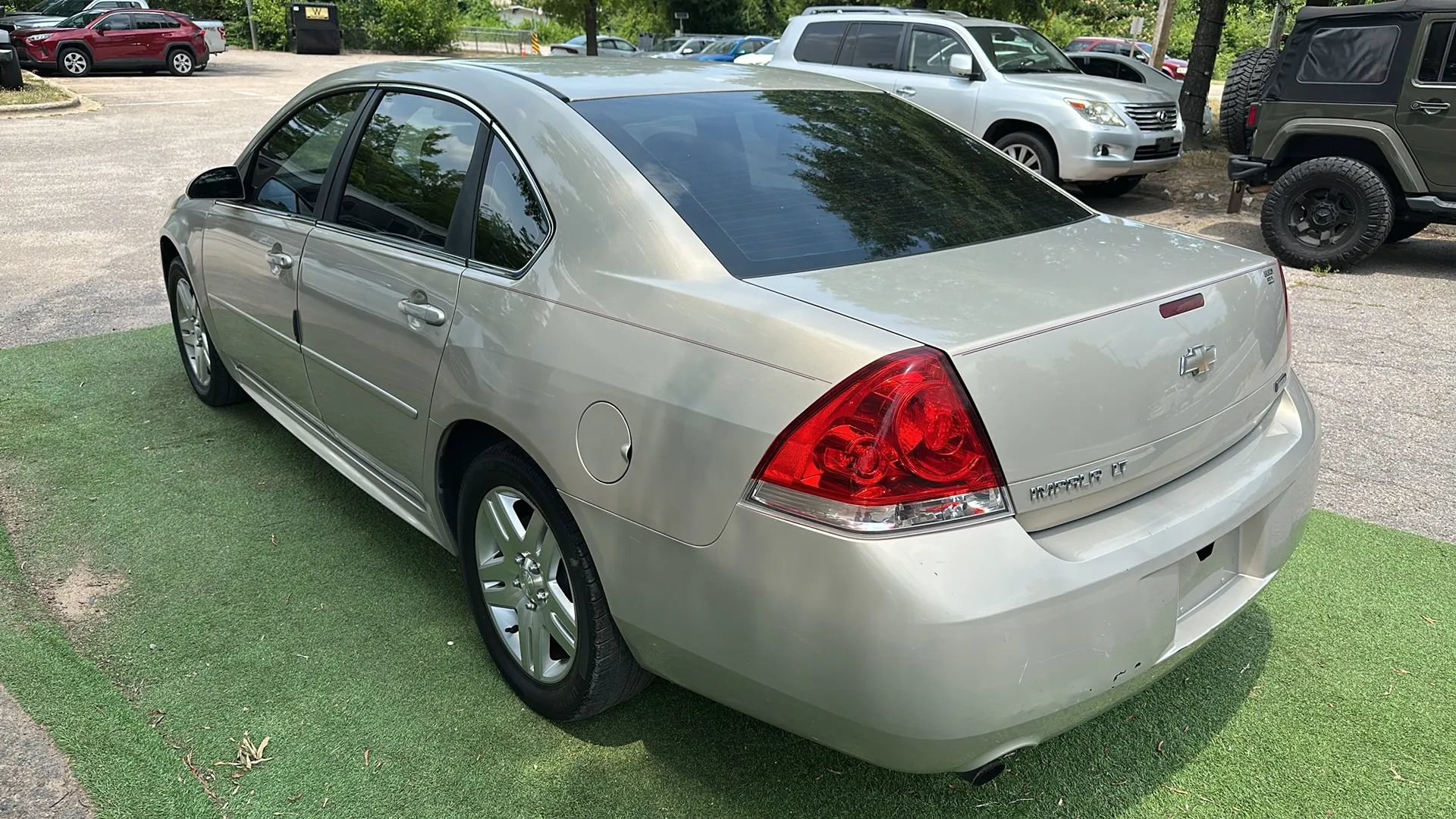 Used 2012 Chevrolet Impala LT FWD image 5