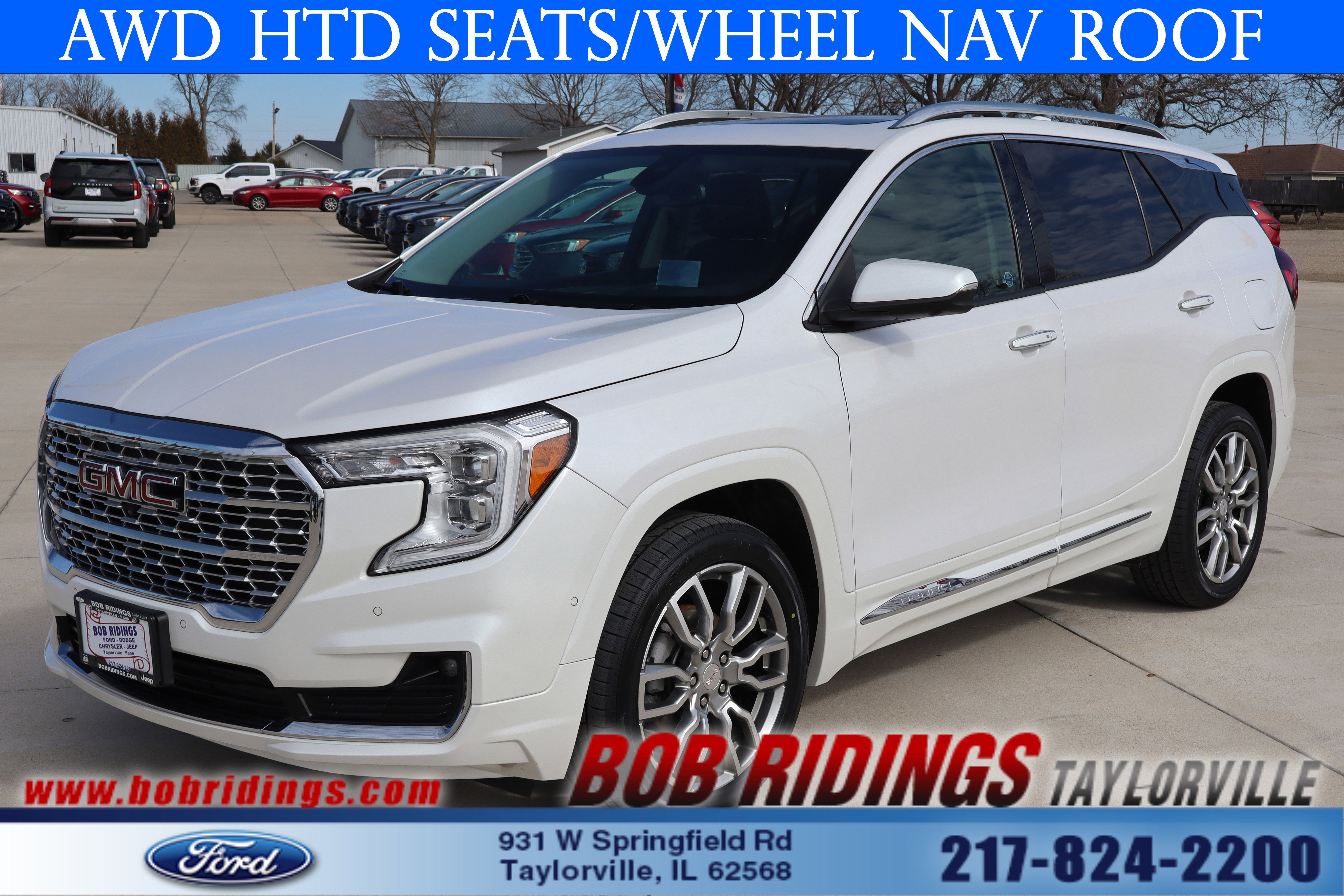 Used 2023 GMC Terrain Denali w/ Denali Premium Package image 1