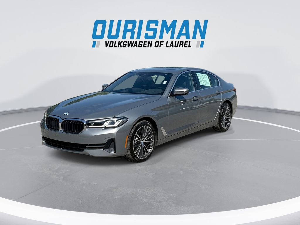 Used 2023 BMW 530i xDrive w/ Premium Package AWD/4WD image 4