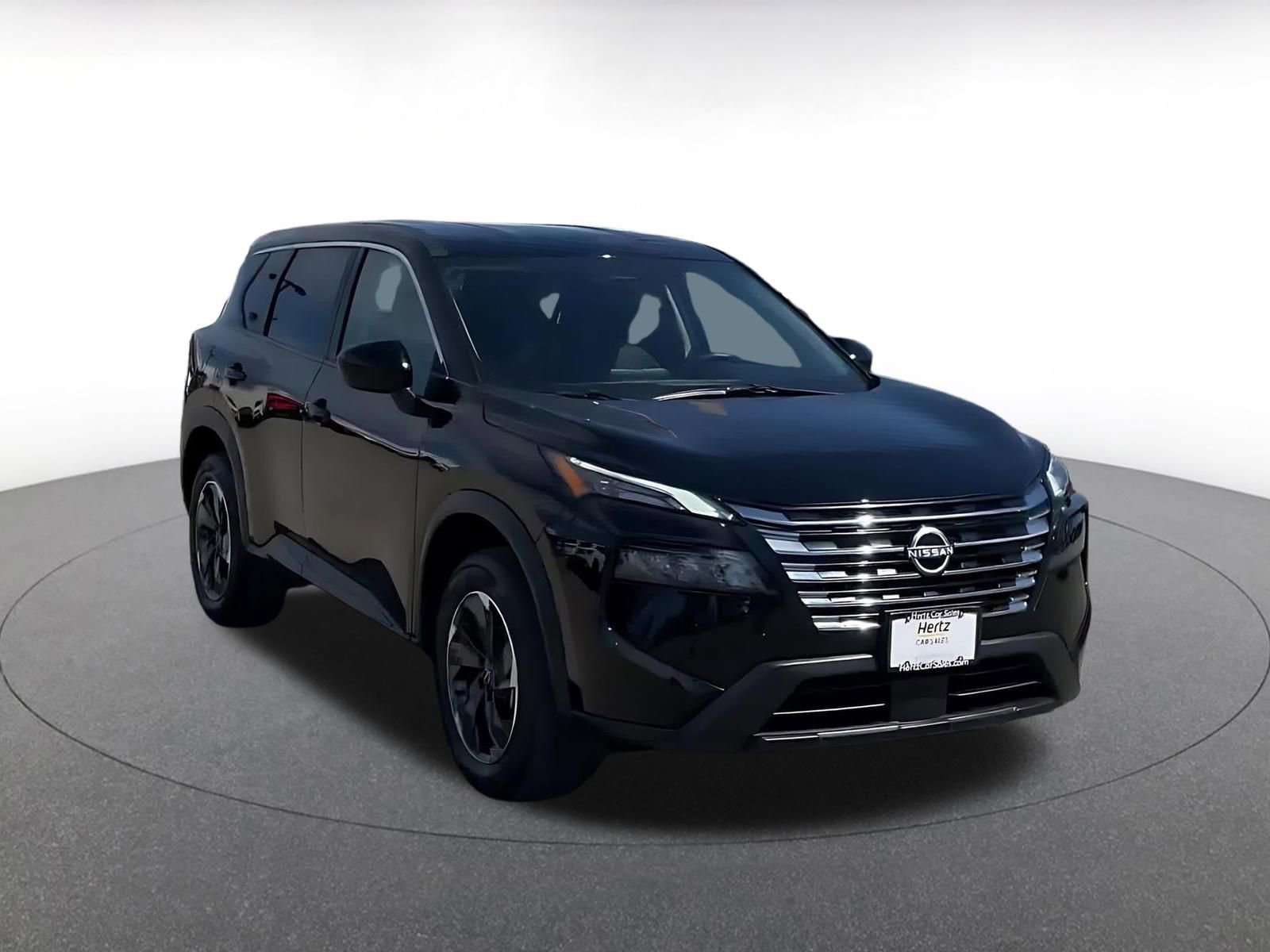 Used 2025 Nissan Rogue SV image 3