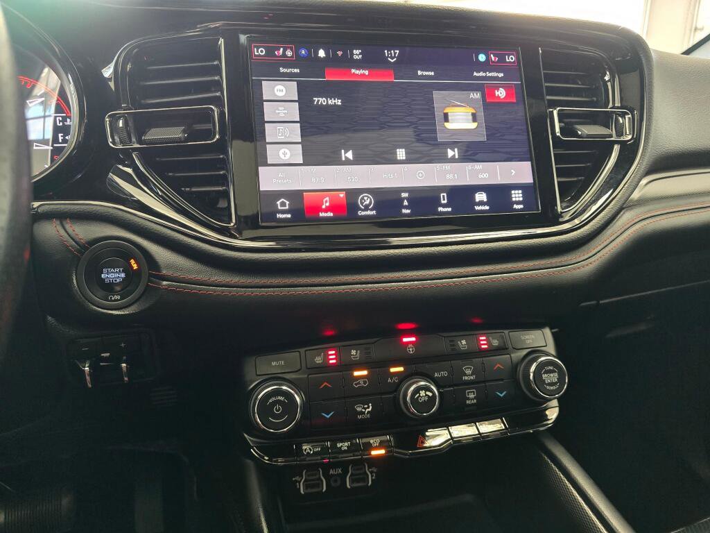 Used 2024 Dodge Durango GT image 28