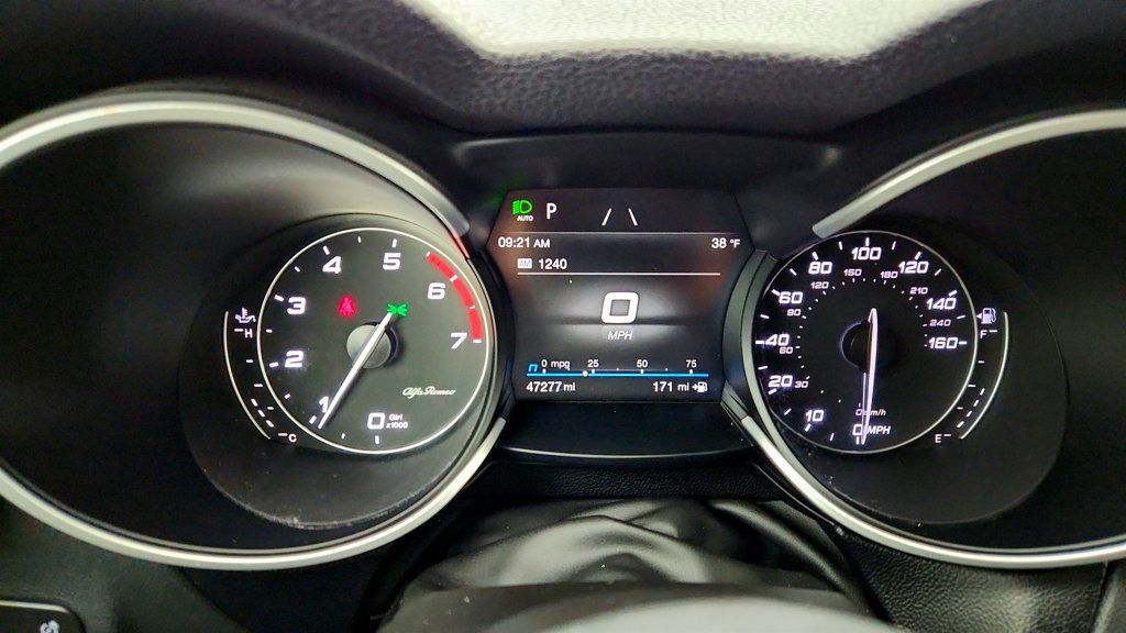 Used 2022 Alfa Romeo Stelvio Sprint image 14