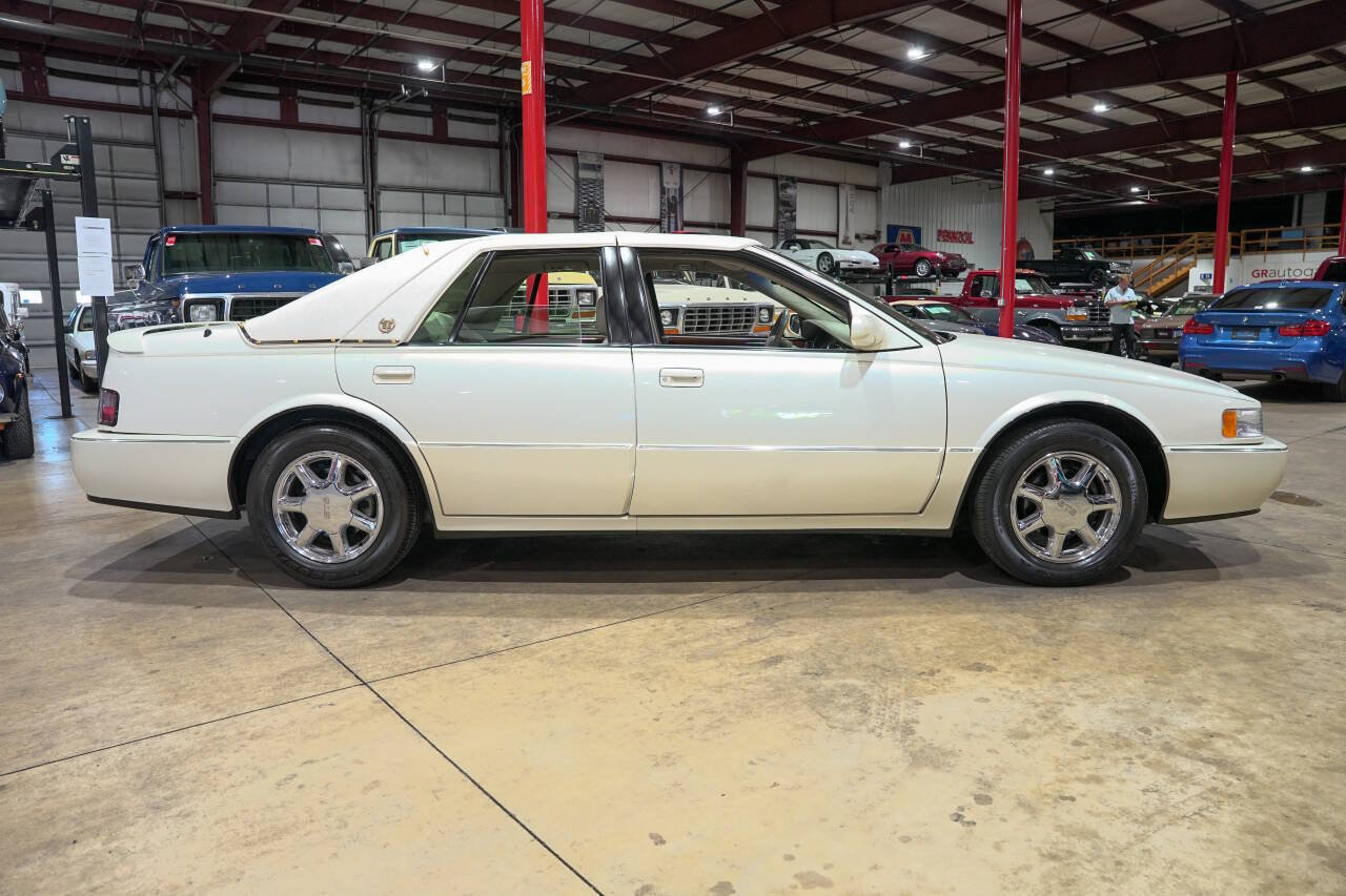 Used 1996 Cadillac Seville STS FWD image 10