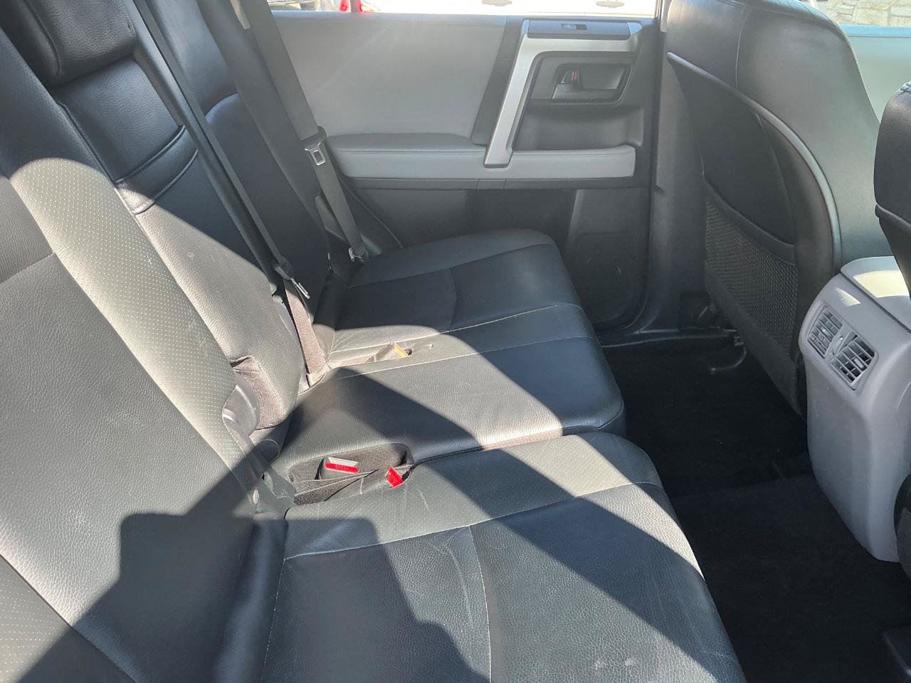 Used 2011 Toyota 4Runner SR5 w/ Convenience Pkg AWD/4WD image 14