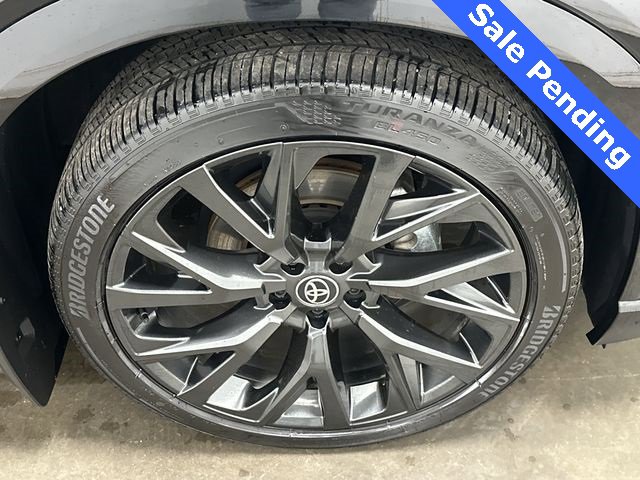 Used 2025 Toyota Crown Signia image 5