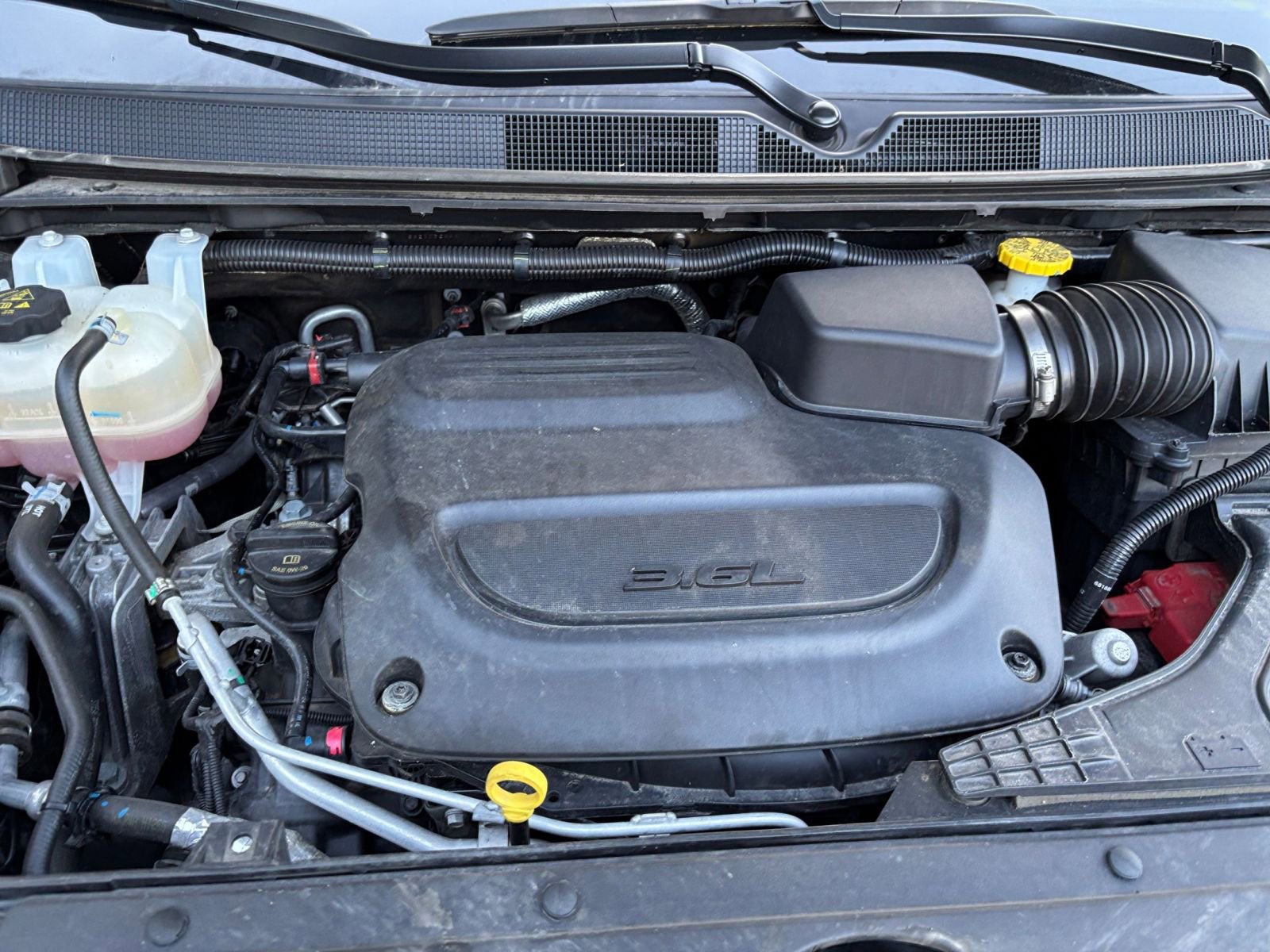 Used 2025 Chrysler Pacifica Select FWD image 34